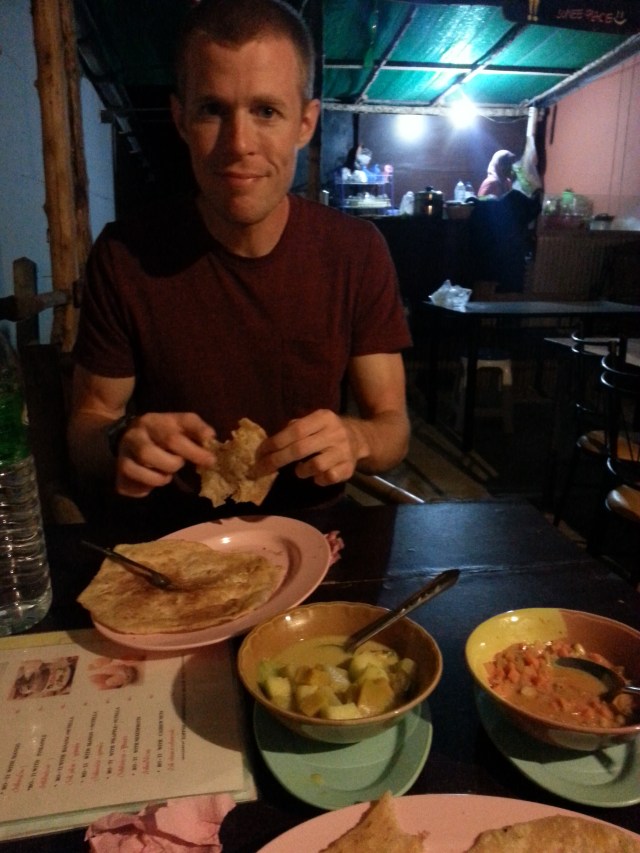 Sunee Restaurant - Curry and Naan